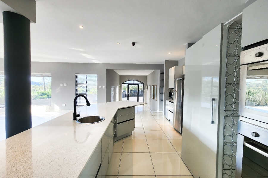 6 Bedroom Property for Sale in Gonubie North Eastern Cape